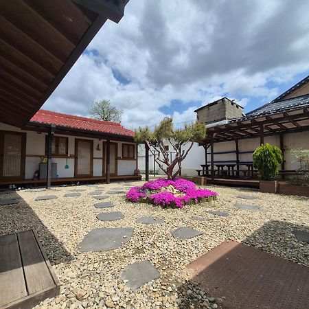 Jeonju Tosarang Guesthouse Extérieur photo