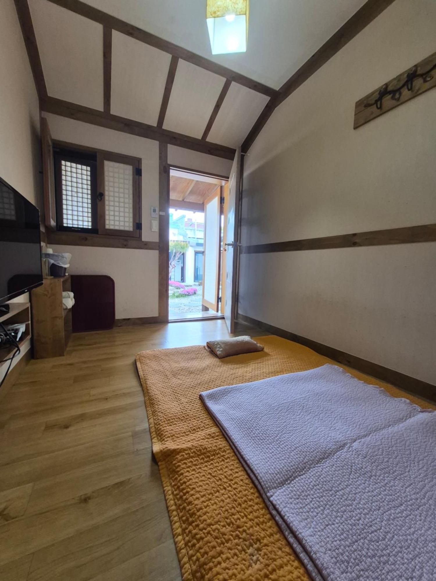 Jeonju Tosarang Guesthouse Chambre photo