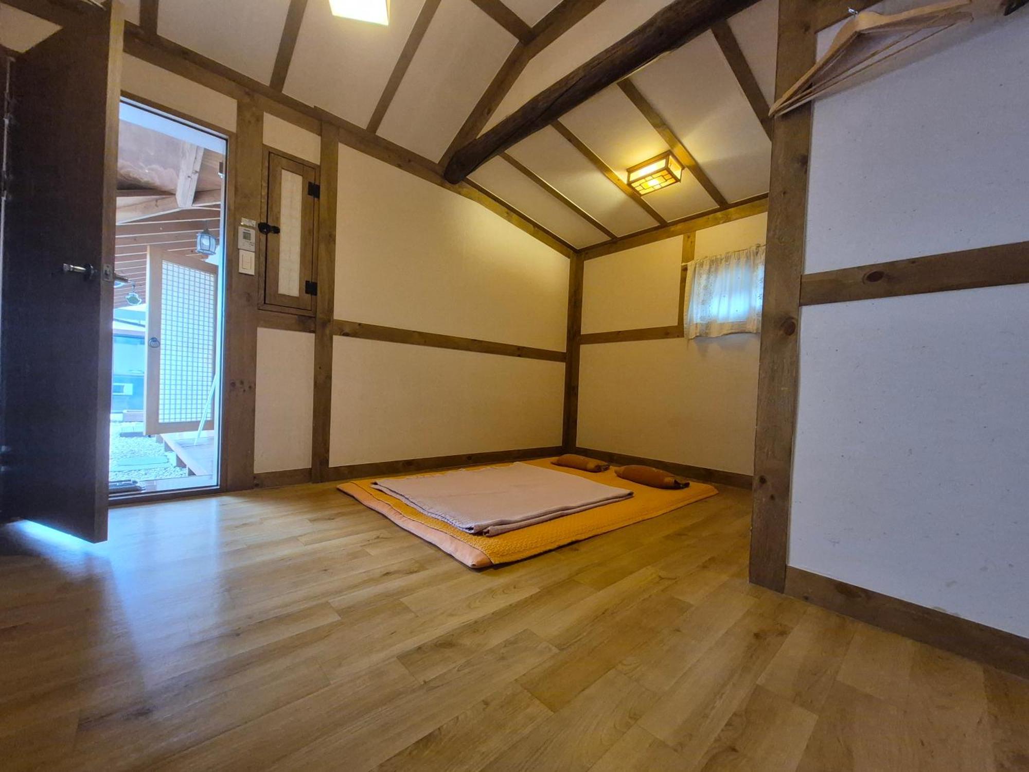 Jeonju Tosarang Guesthouse Chambre photo