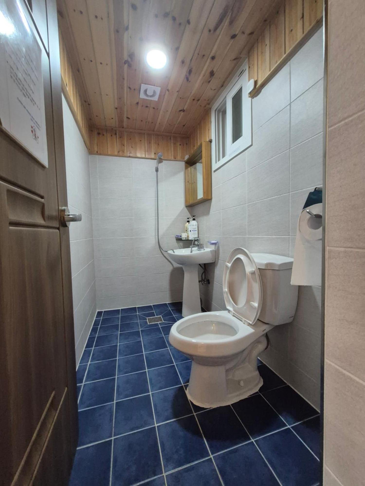 Jeonju Tosarang Guesthouse Chambre photo